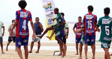 Semifinalistas do Praia do Futebol serão definidos neste domingo (13)