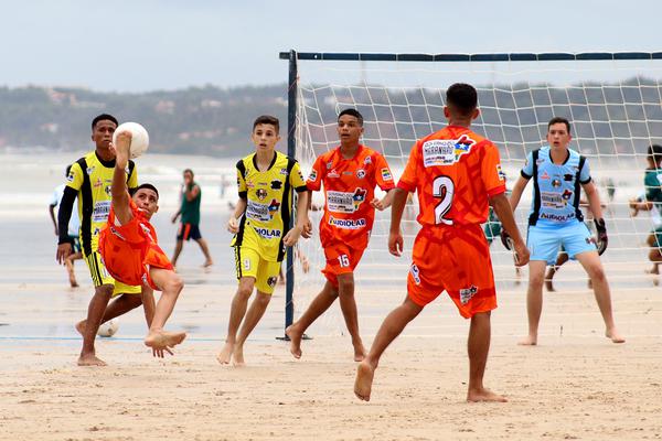 Semifinais do Praia do Futebol ocorrem neste sábado (19)