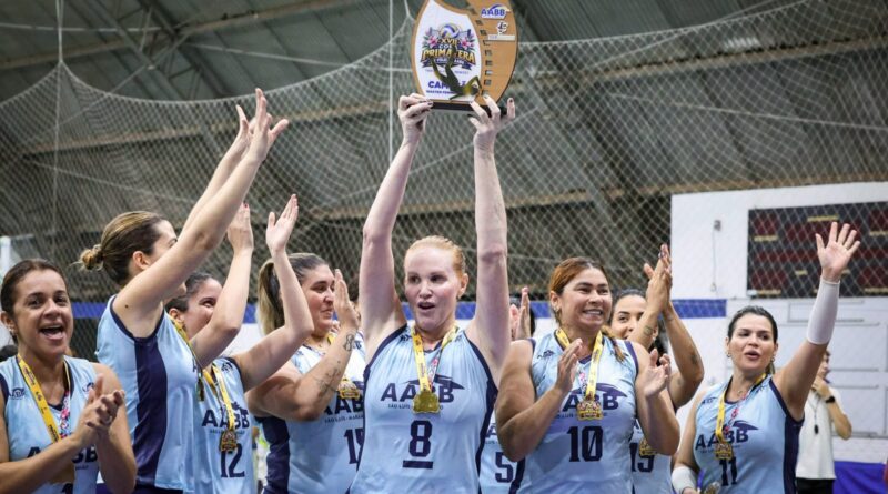 AABB conquista o título da categoria 35 + Feminino da Copa Primavera de Voleibol
